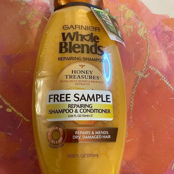 🛍️ set of 2 Garnier Whole Blends Repairing Shampoo 12.5FLOZ💥 - Picture 4 of 5